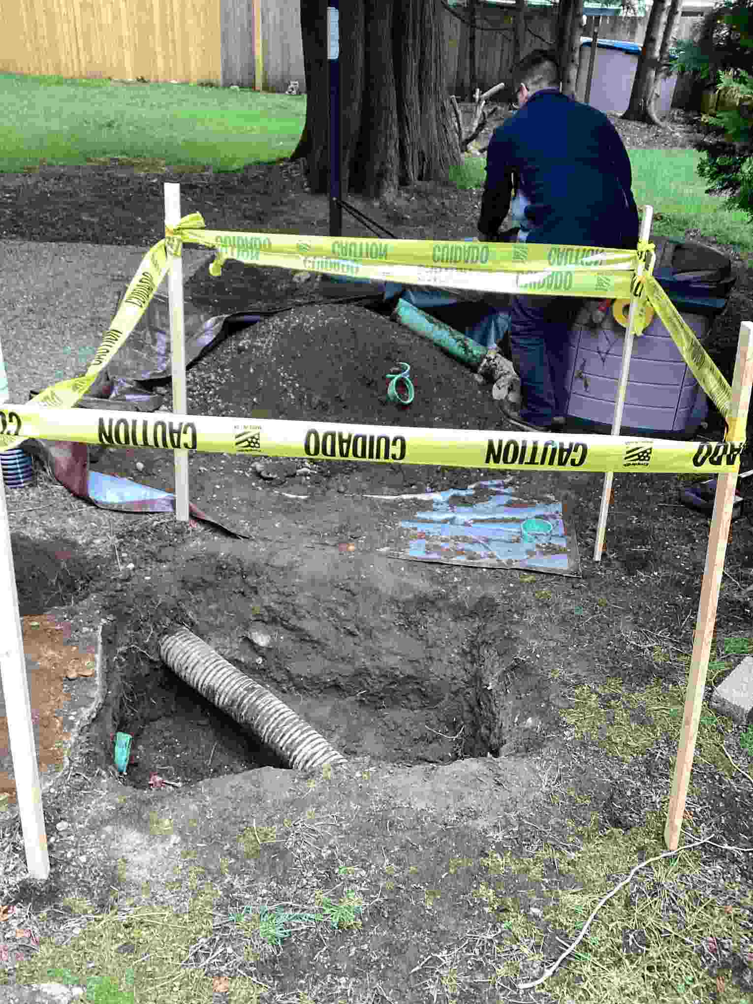 outdoor-sewer-line-excavation outdoor sewer line excavation